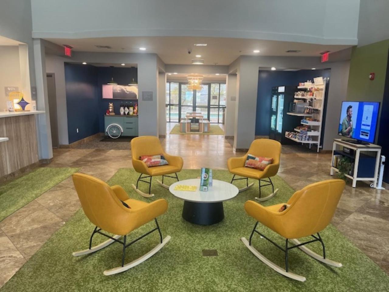 Spark By Hilton Phoenix East Меса Екстериор снимка